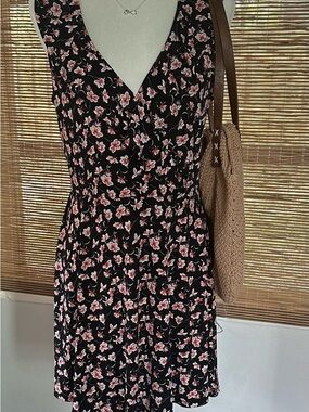 Women's true navy Floral V-Neck Dress with Pinky Coral Floral
